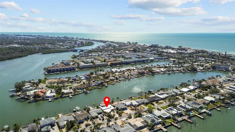 357 LA HACIENDA DRIVE Indian Rocks Beach, FL 33785