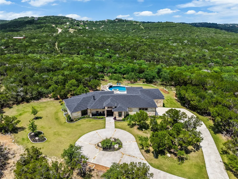 7710 Ladera Trail Jonestown, TX 78645