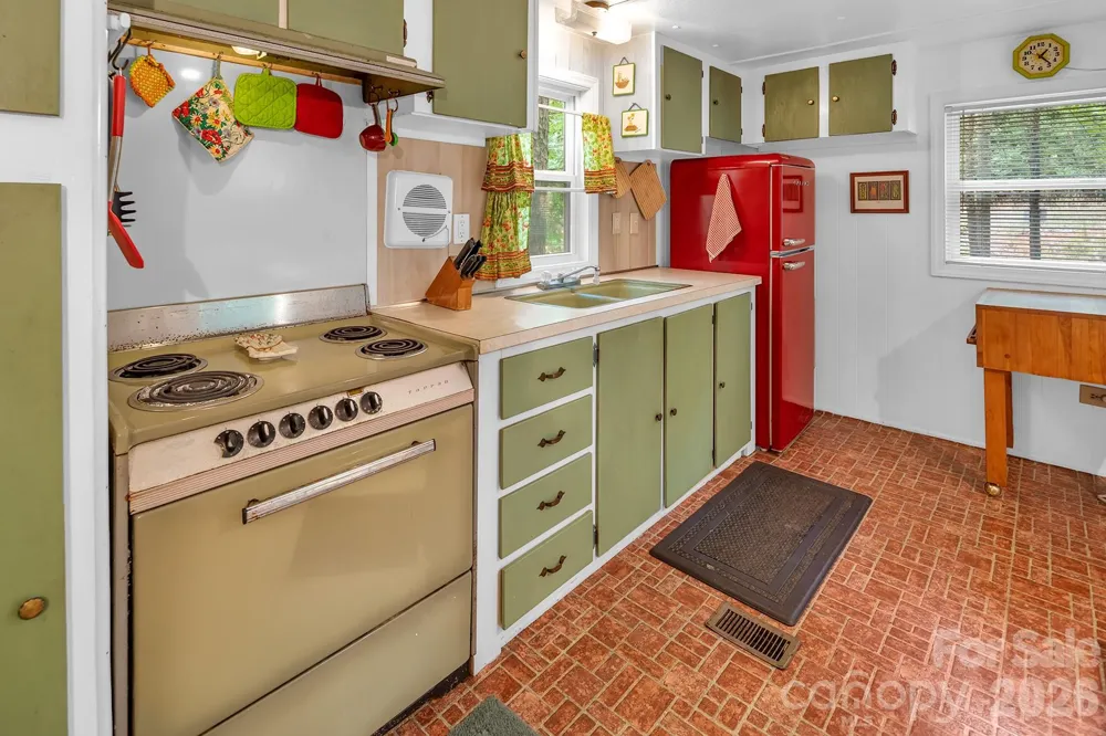 175 Elmwood Drive Troy, NC 27371