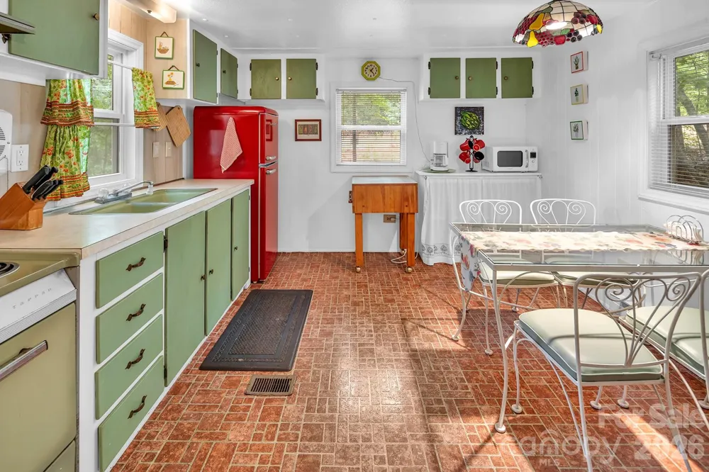 175 Elmwood Drive Troy, NC 27371