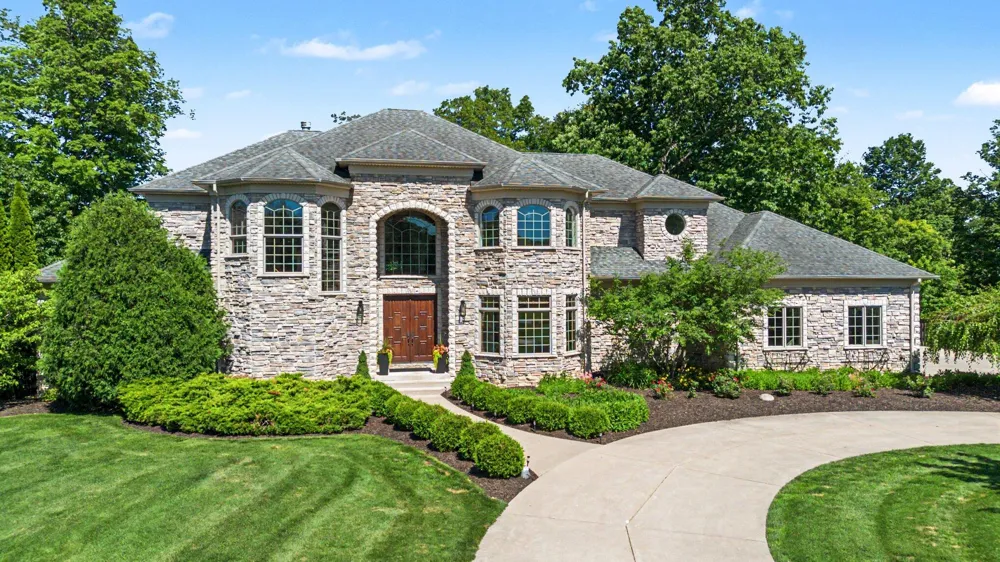 4945 S Stockbridge Drive St. Joseph, MI 49085