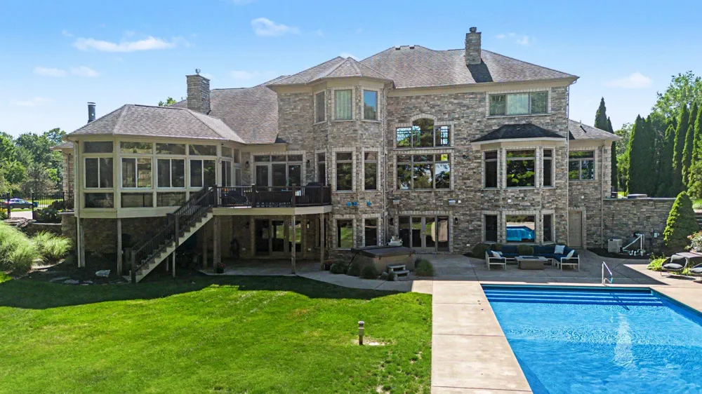 4945 S Stockbridge Drive St. Joseph, MI 49085