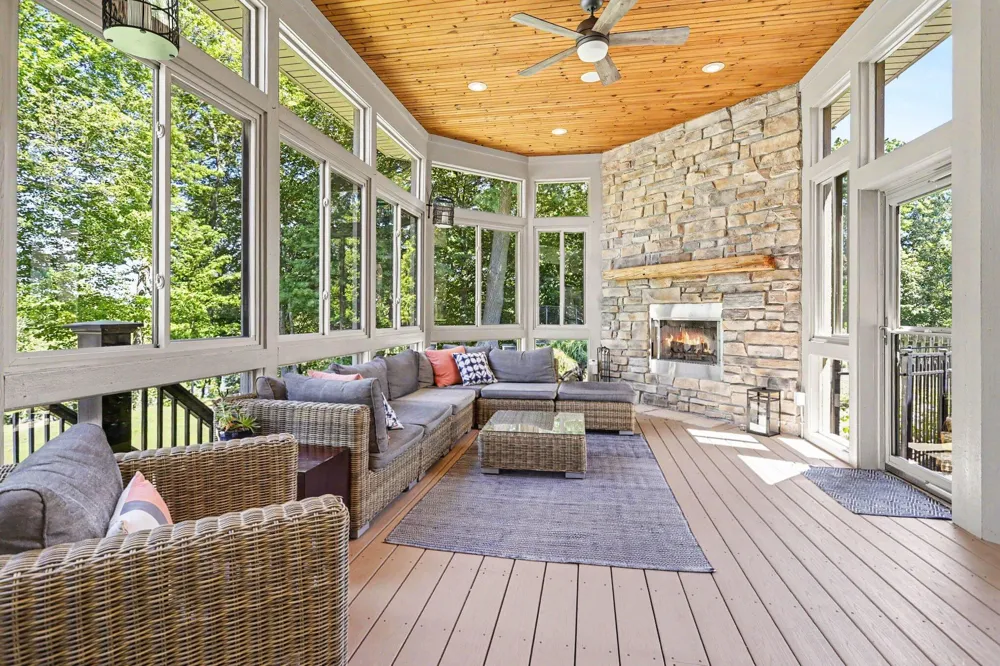 4945 S Stockbridge Drive St. Joseph, MI 49085