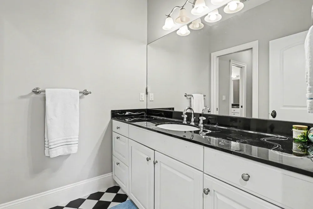4945 S Stockbridge Drive St. Joseph, MI 49085