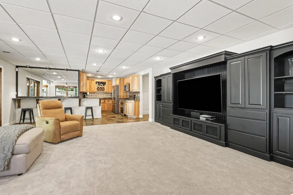 4945 S Stockbridge Drive St. Joseph, MI 49085