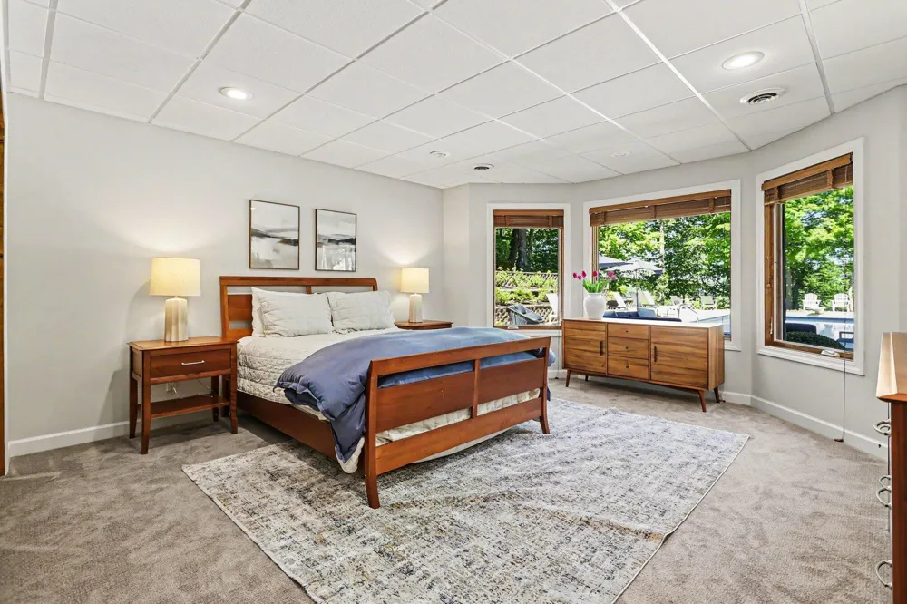 4945 S Stockbridge Drive St. Joseph, MI 49085