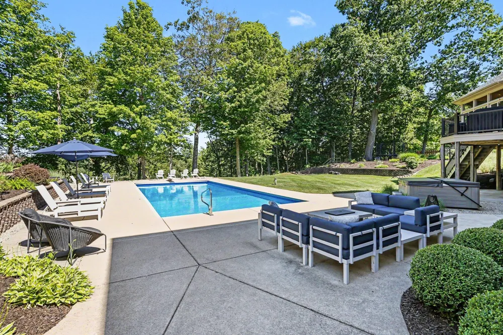 4945 S Stockbridge Drive St. Joseph, MI 49085