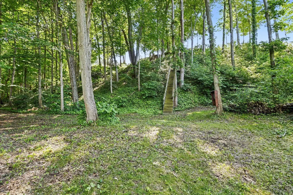 4945 S Stockbridge Drive St. Joseph, MI 49085