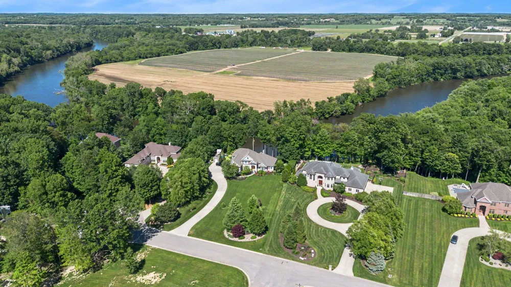 4945 S Stockbridge Drive St. Joseph, MI 49085