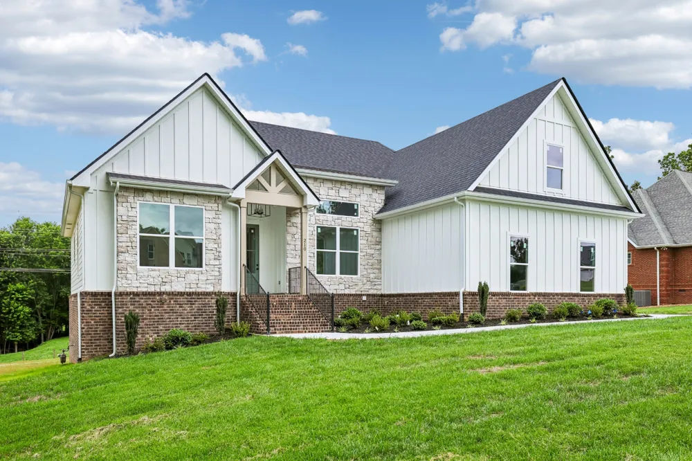 210 Cascade Dr Winchester, TN 37398