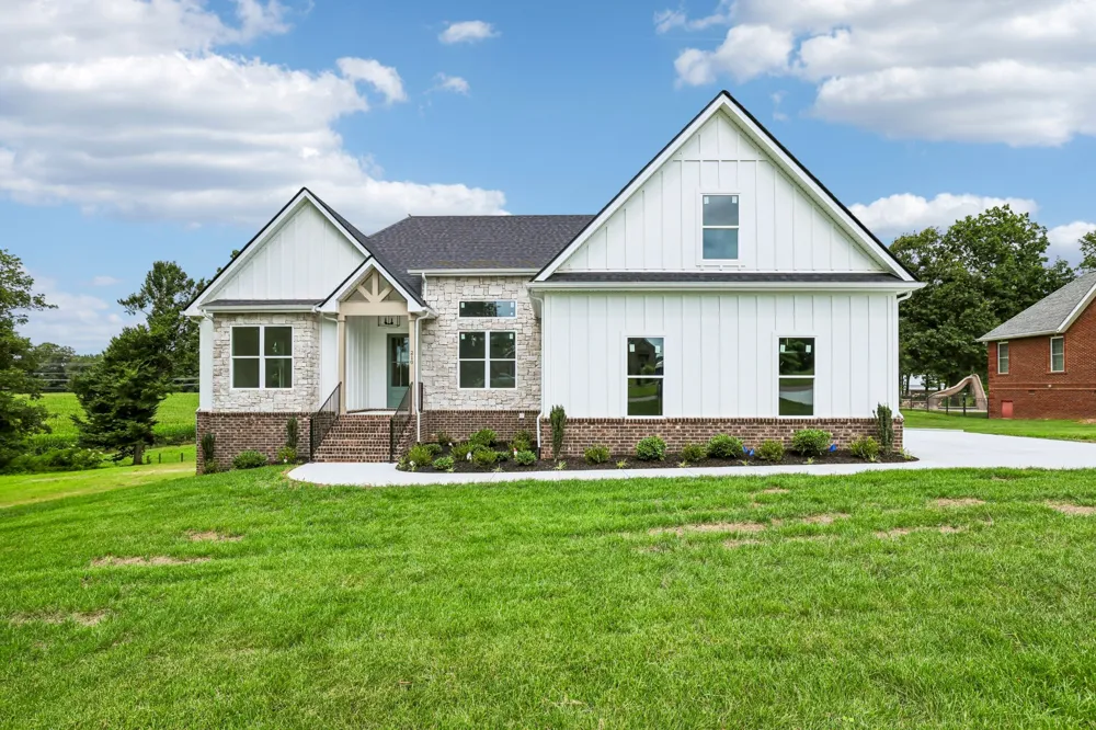 210 Cascade Dr Winchester, TN 37398