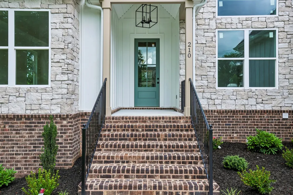 210 Cascade Dr Winchester, TN 37398