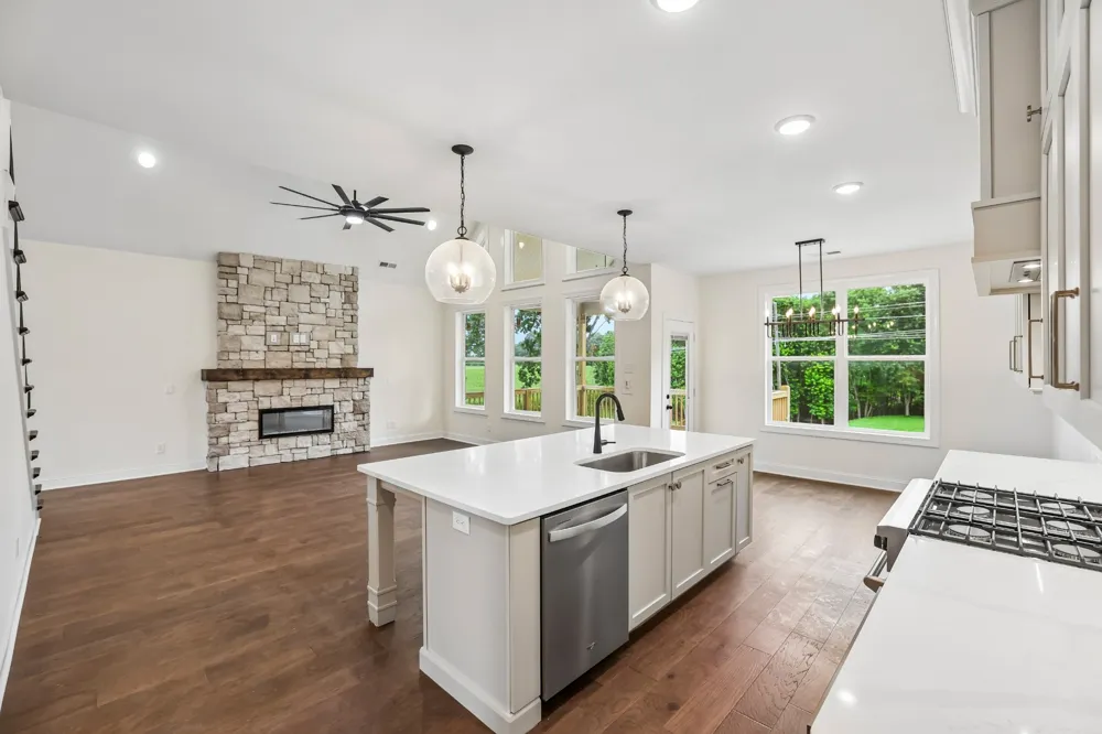 210 Cascade Dr Winchester, TN 37398