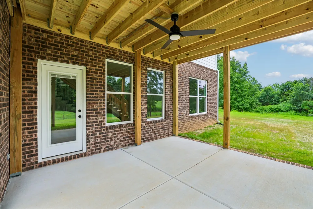210 Cascade Dr Winchester, TN 37398