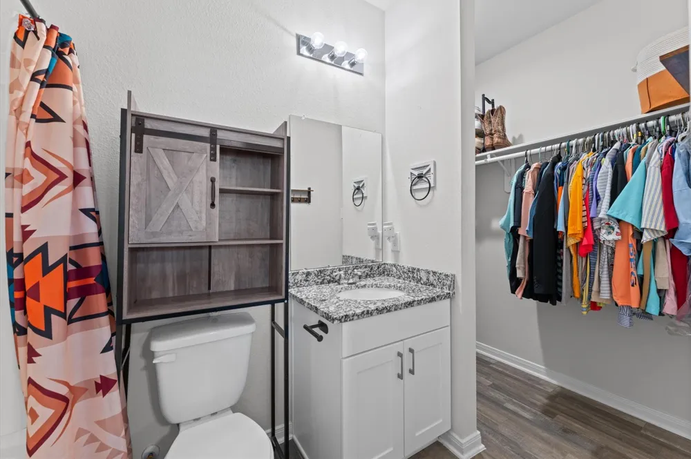 2550 18th Street Hempstead, TX 77445
