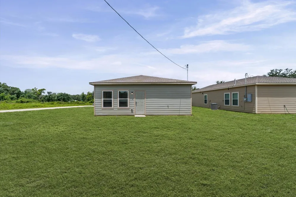 2550 18th Street Hempstead, TX 77445