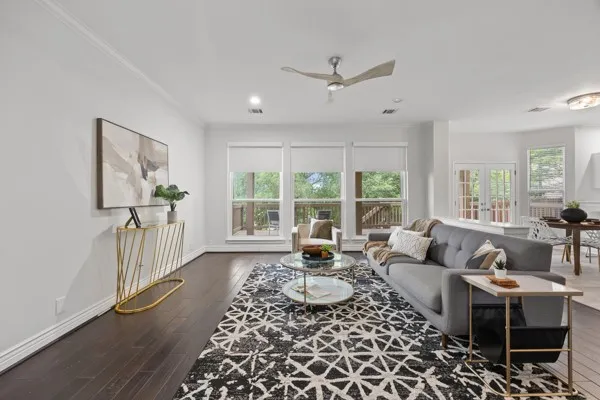 3917 Canyon Glen Circle SE Austin, TX 78732