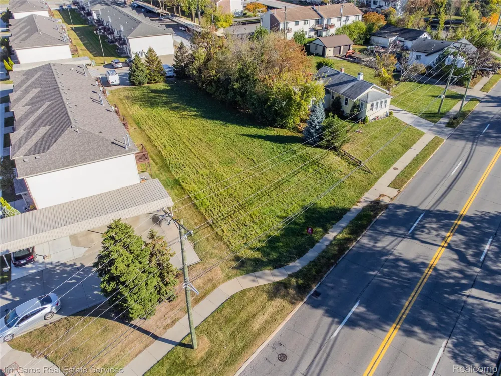 Utica Roseville City, MI 48066