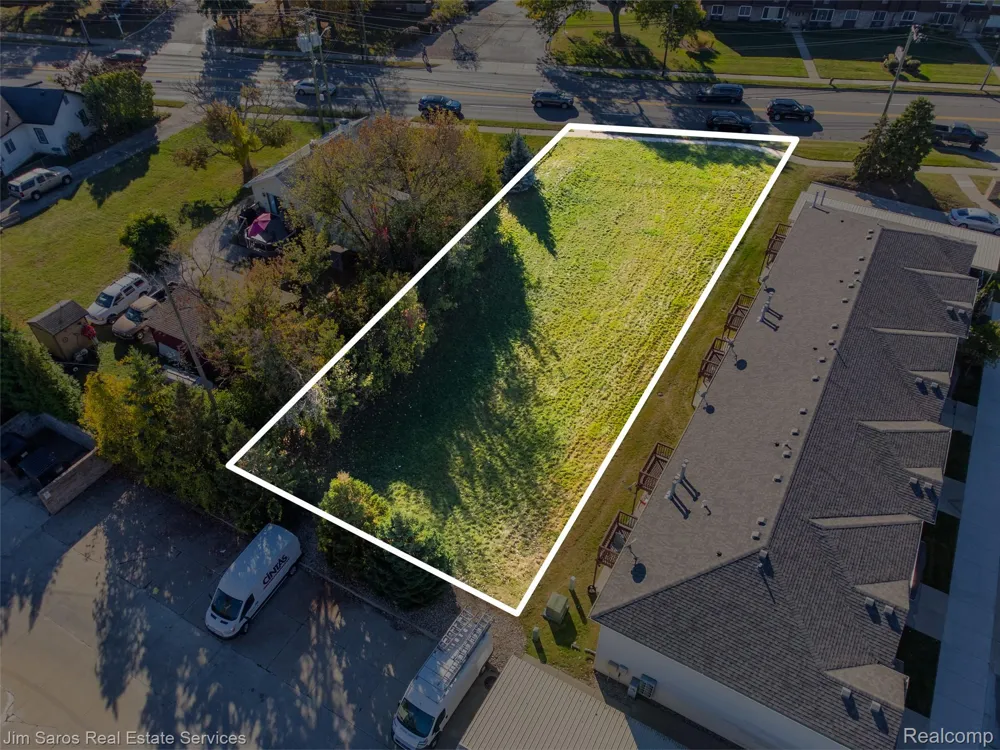 Utica Roseville City, MI 48066