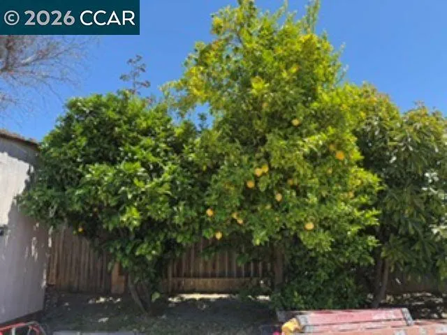 1811 Espanola Dr San Pablo, CA 94806