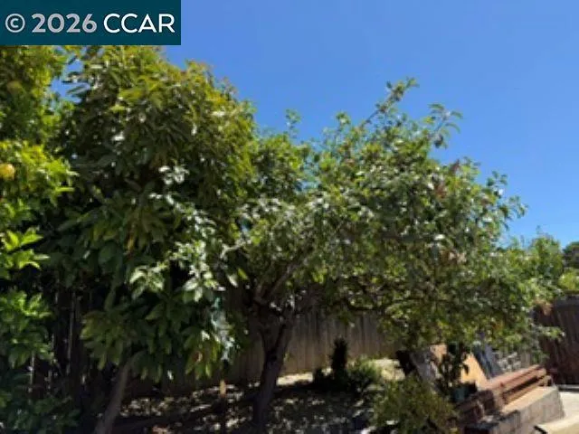 1811 Espanola Dr San Pablo, CA 94806