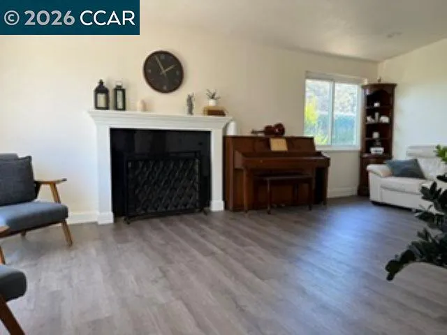 1811 Espanola Dr San Pablo, CA 94806