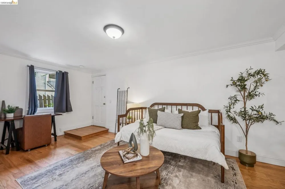 1515 Hopkins St #5 Berkeley, CA 94707