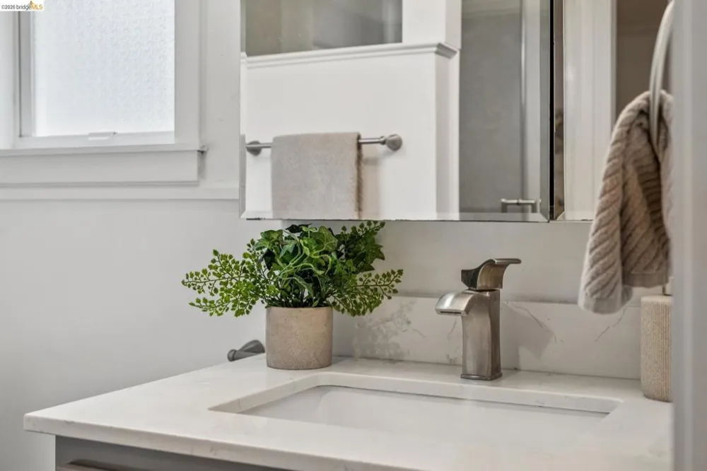 1515 Hopkins St #5 Berkeley, CA 94707
