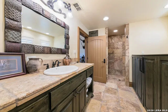 277 MAJESTIC RIDGE Comfort, TX 78013