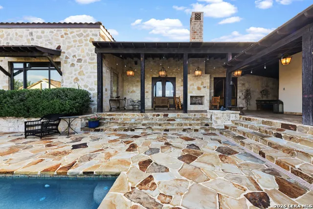 277 MAJESTIC RIDGE Comfort, TX 78013