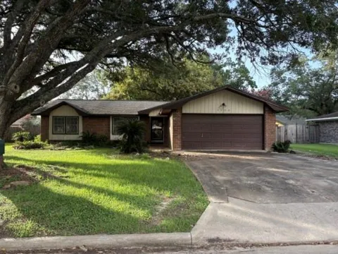 3009 Del Monte Avenue