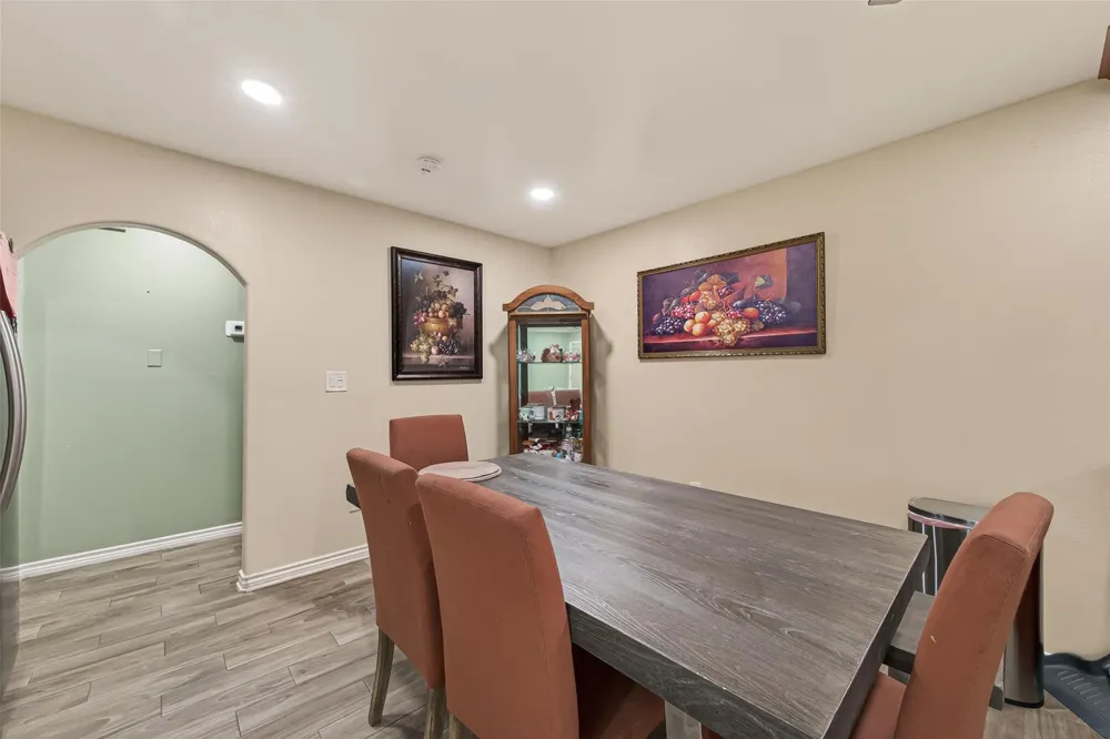 10939 Timberoak Drive Houston, TX 77043