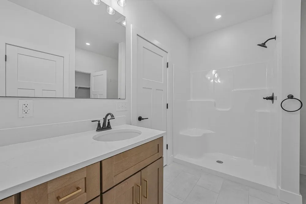 3038 Michele Marie Green Lake Township, MI 49637