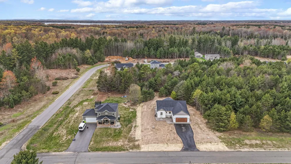 3038 Michele Marie Green Lake Township, MI 49637