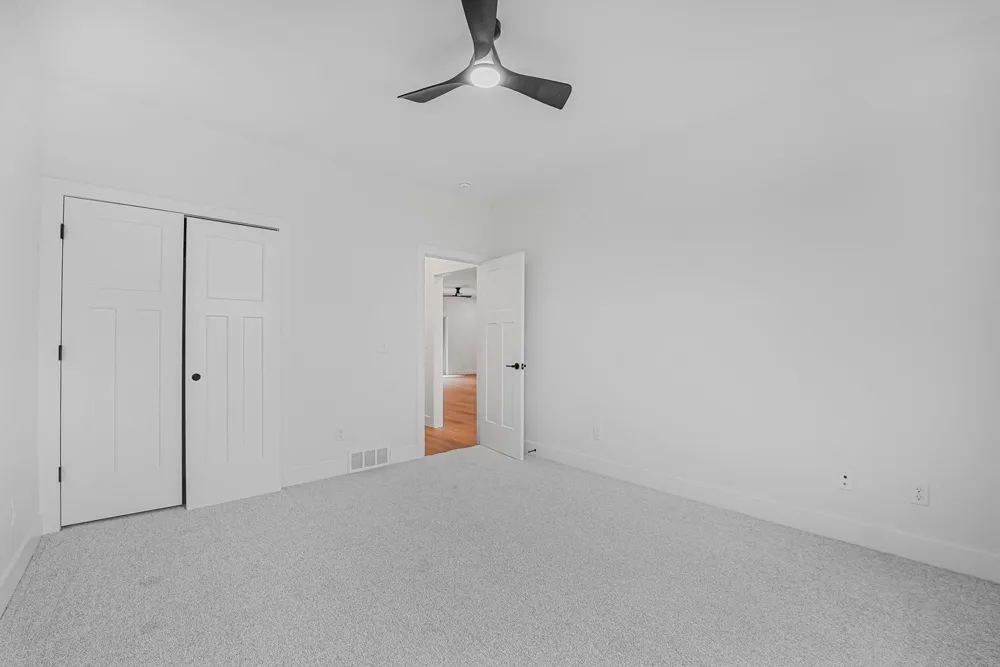 3038 Michele Marie Green Lake Township, MI 49637