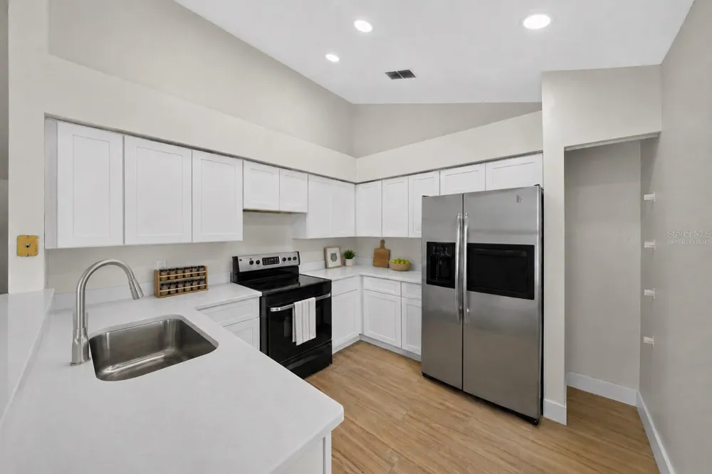 2007 59TH CIRCLE S St Petersburg, FL 33712