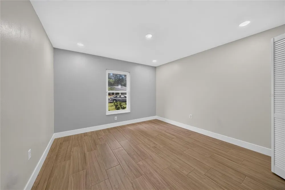 2007 59TH CIRCLE S St Petersburg, FL 33712