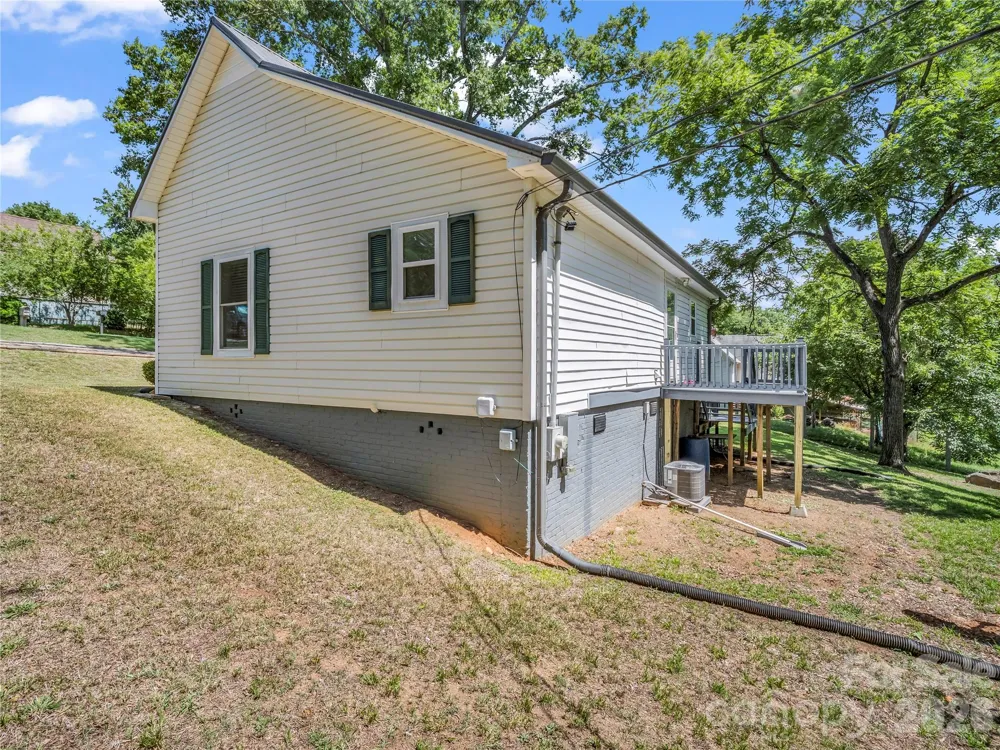 193 Middle Street Ellenboro, NC 28040