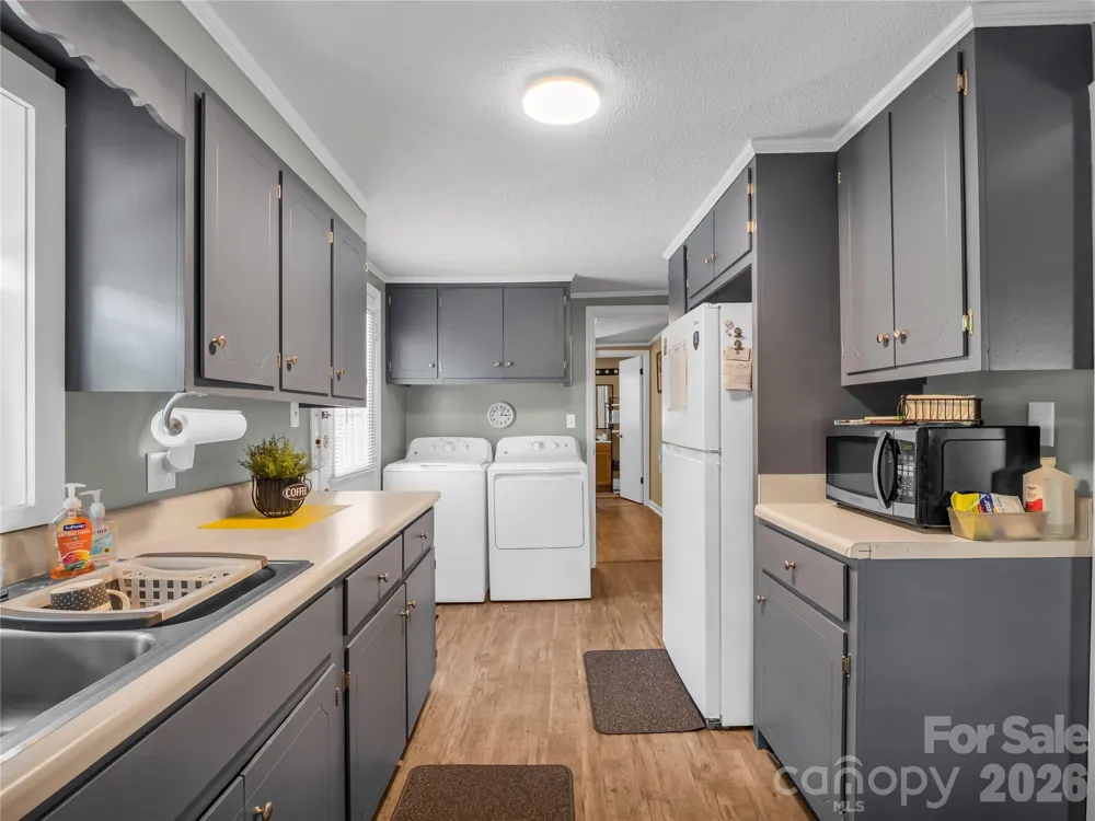 193 Middle Street Ellenboro, NC 28040