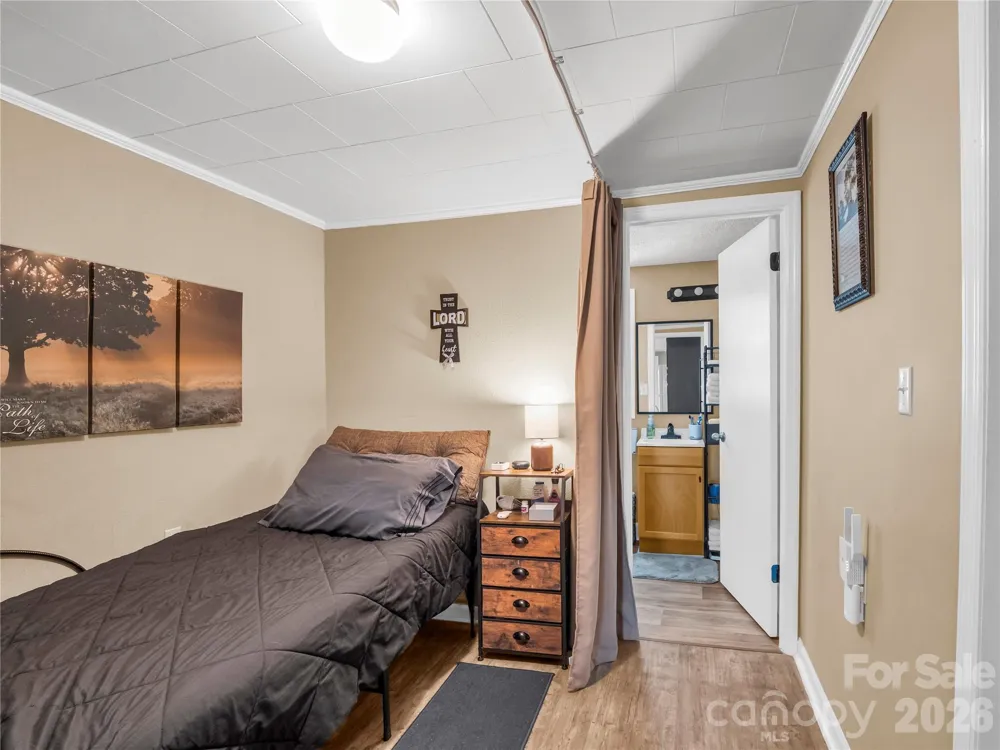 193 Middle Street Ellenboro, NC 28040