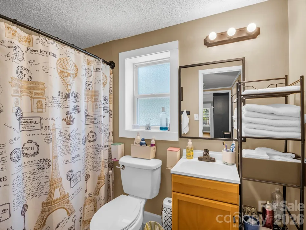 193 Middle Street Ellenboro, NC 28040