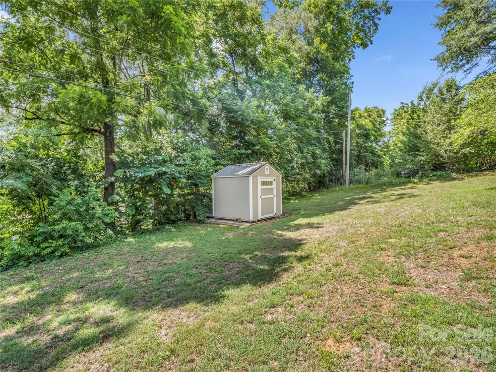 193 Middle Street Ellenboro, NC 28040