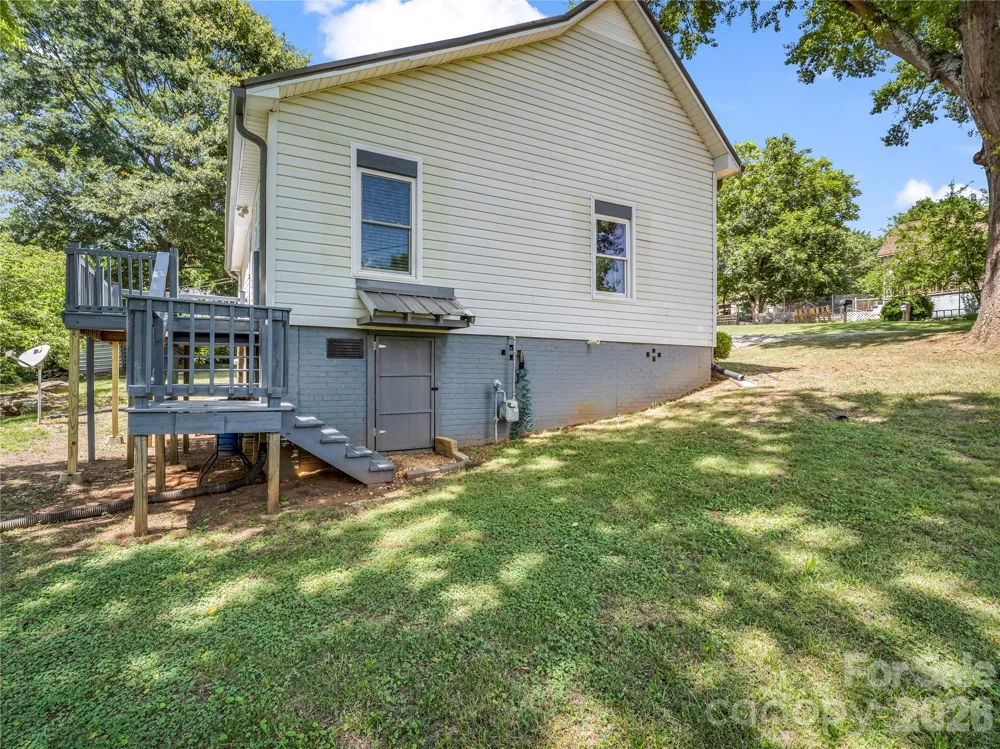 193 Middle Street Ellenboro, NC 28040
