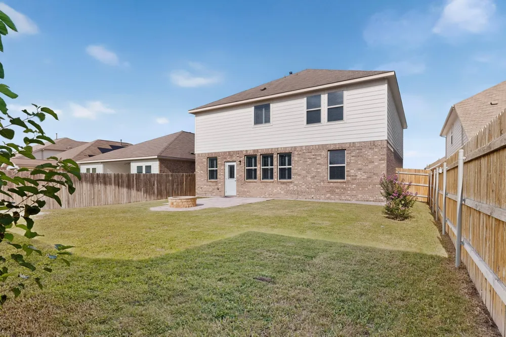 12104 Texana Trail Manor, TX 78653