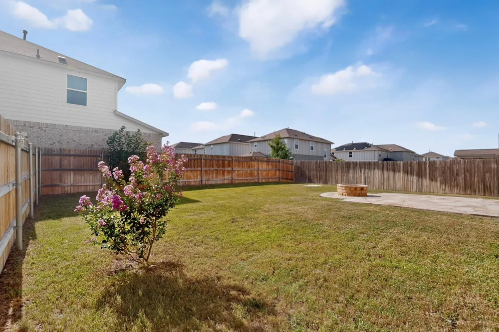 12104 Texana Trail Manor, TX 78653