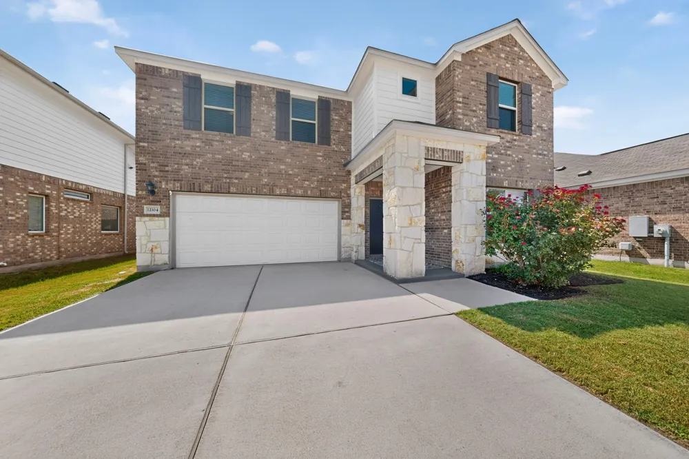 12104 Texana Trail Manor, TX 78653