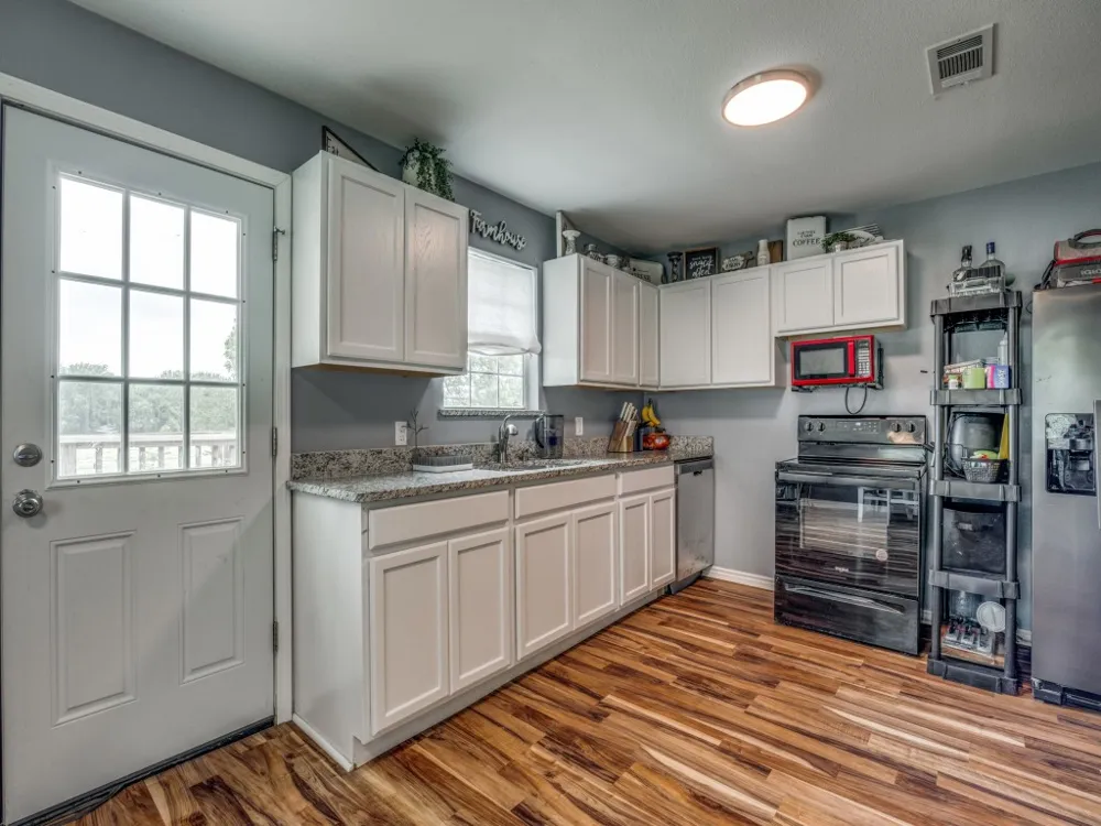 411 W Houston Street Leonard, TX 75452
