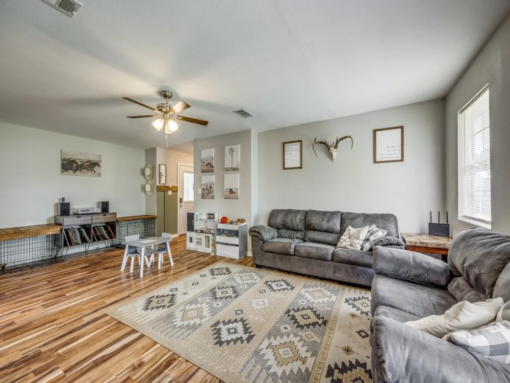 411 W Houston Street Leonard, TX 75452