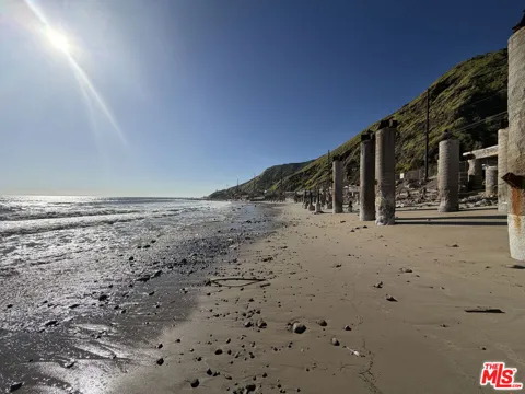 19216 Pacific Coast Highway