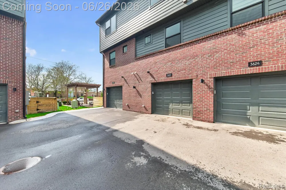 3622 Trumbull #9 Detroit City, MI 48208